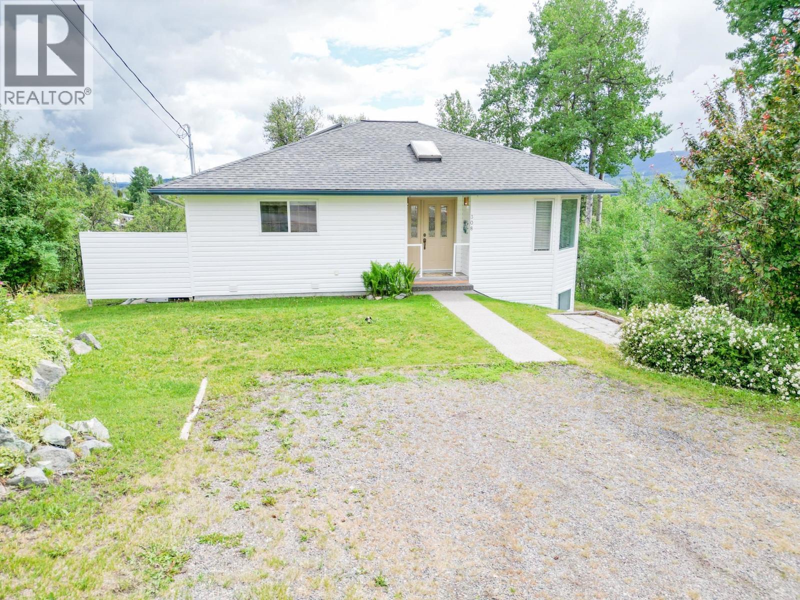308 3RD Avenue, Burns Lake