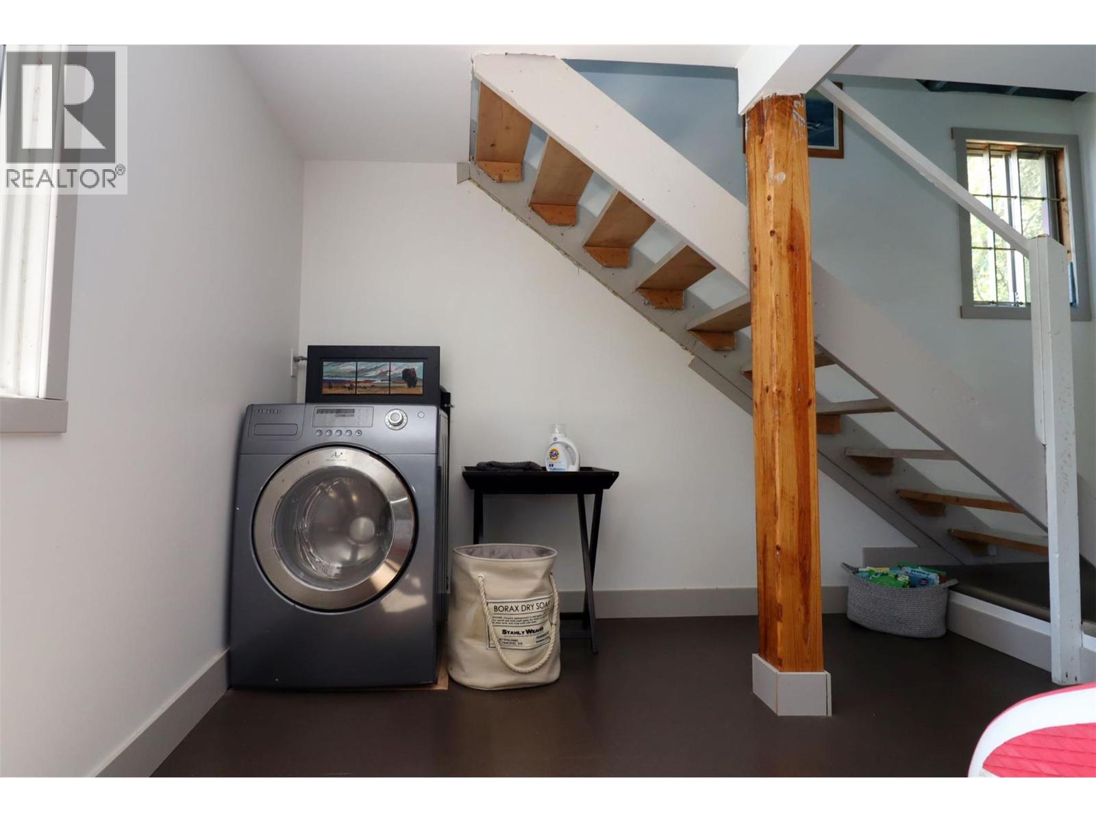 3872 Point Road - Image 17