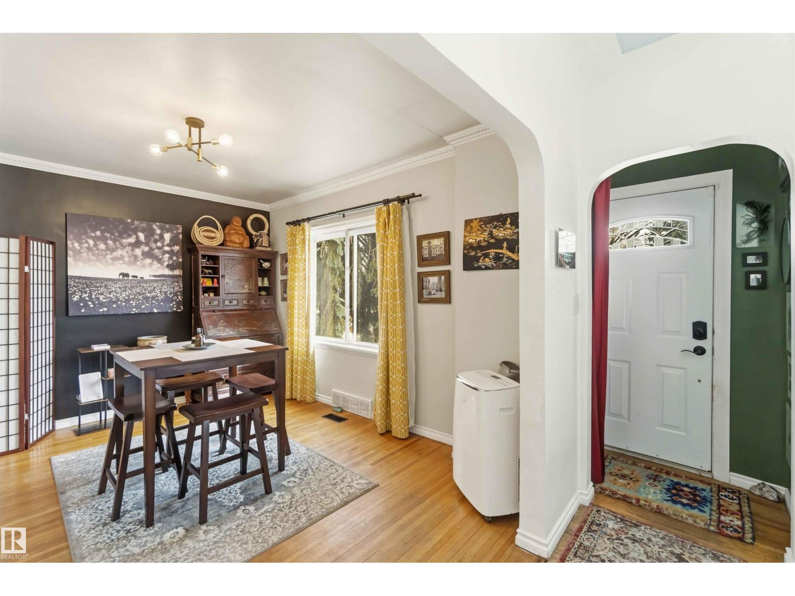 6036 106 ST NW - 10
