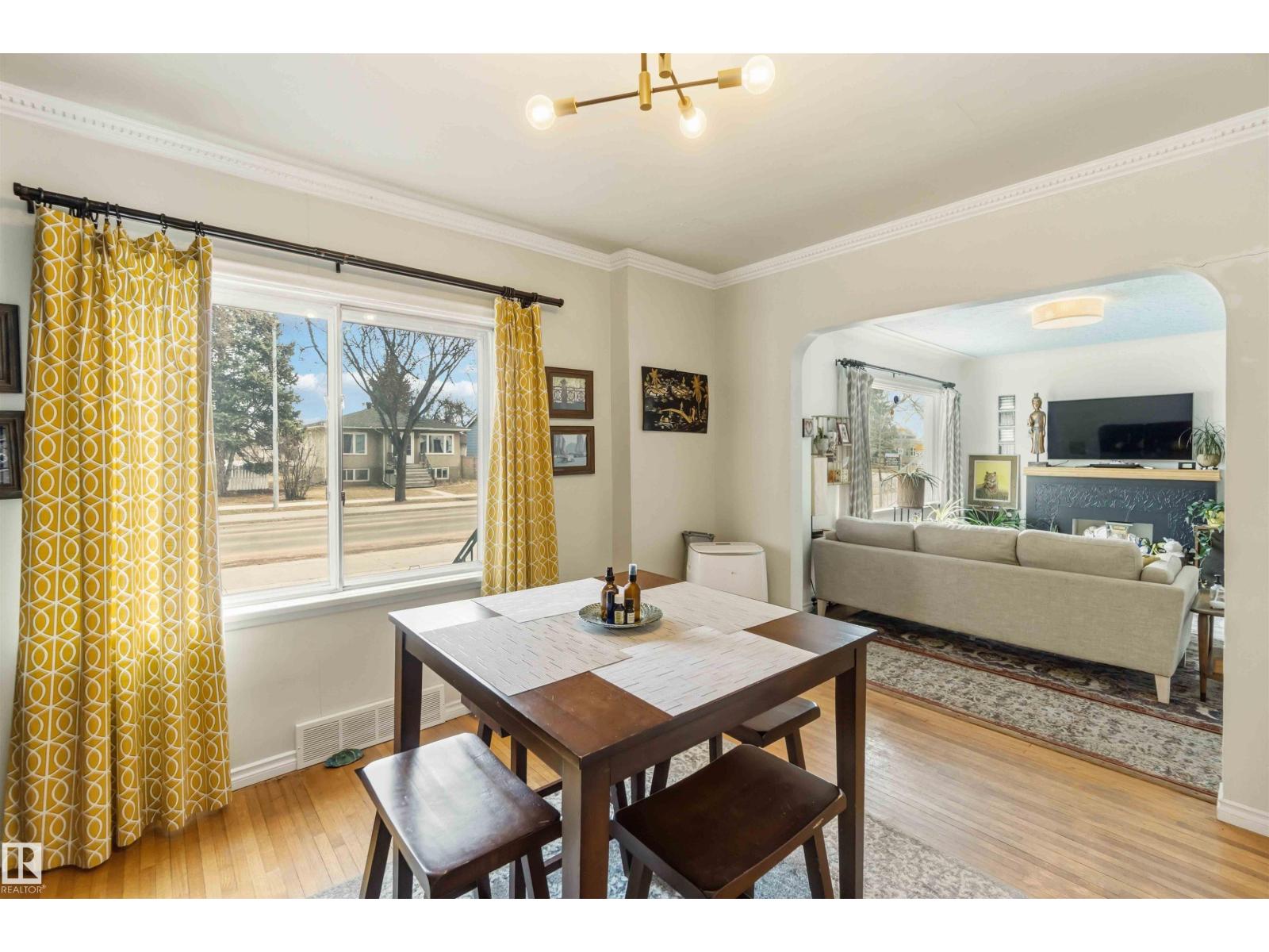6036 106 ST NW - 11