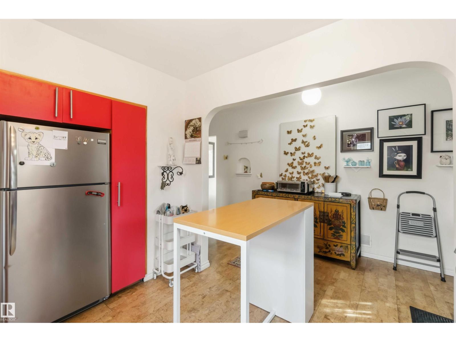 6036 106 ST NW - 20