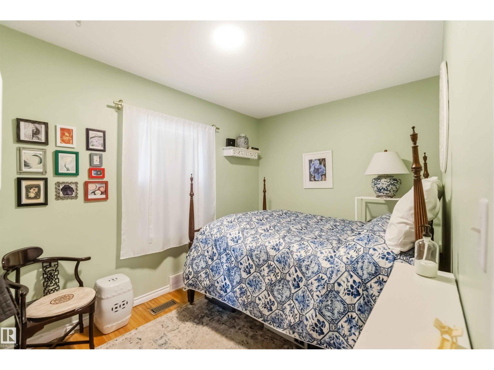 6036 106 ST NW - 26