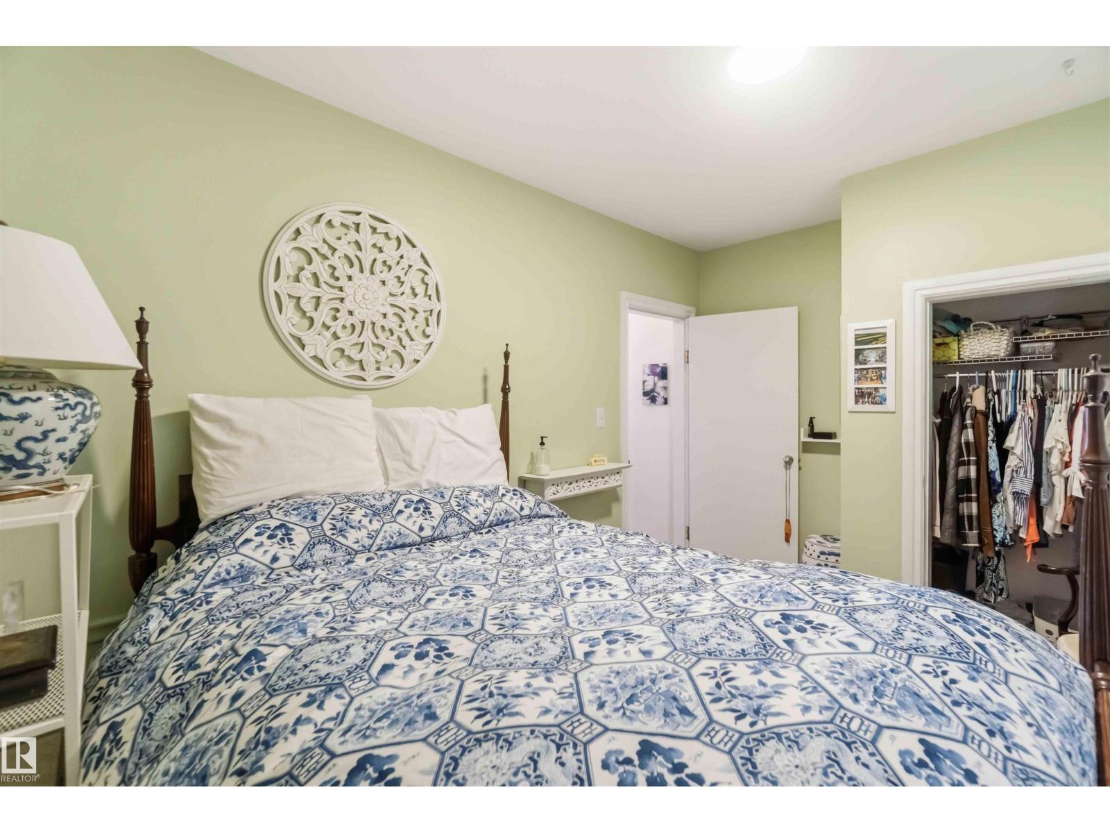 6036 106 ST NW - 27