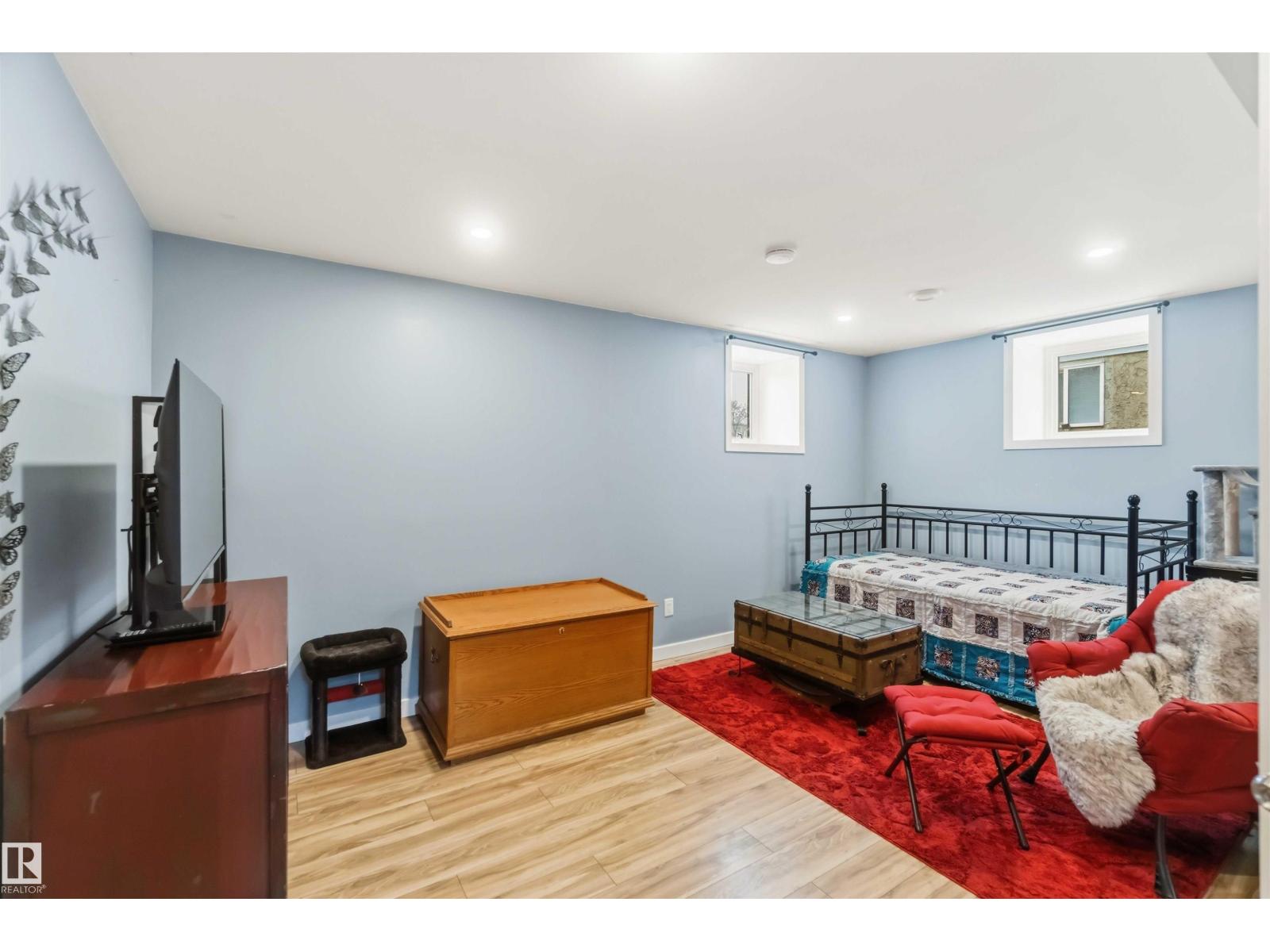 6036 106 ST NW - 41