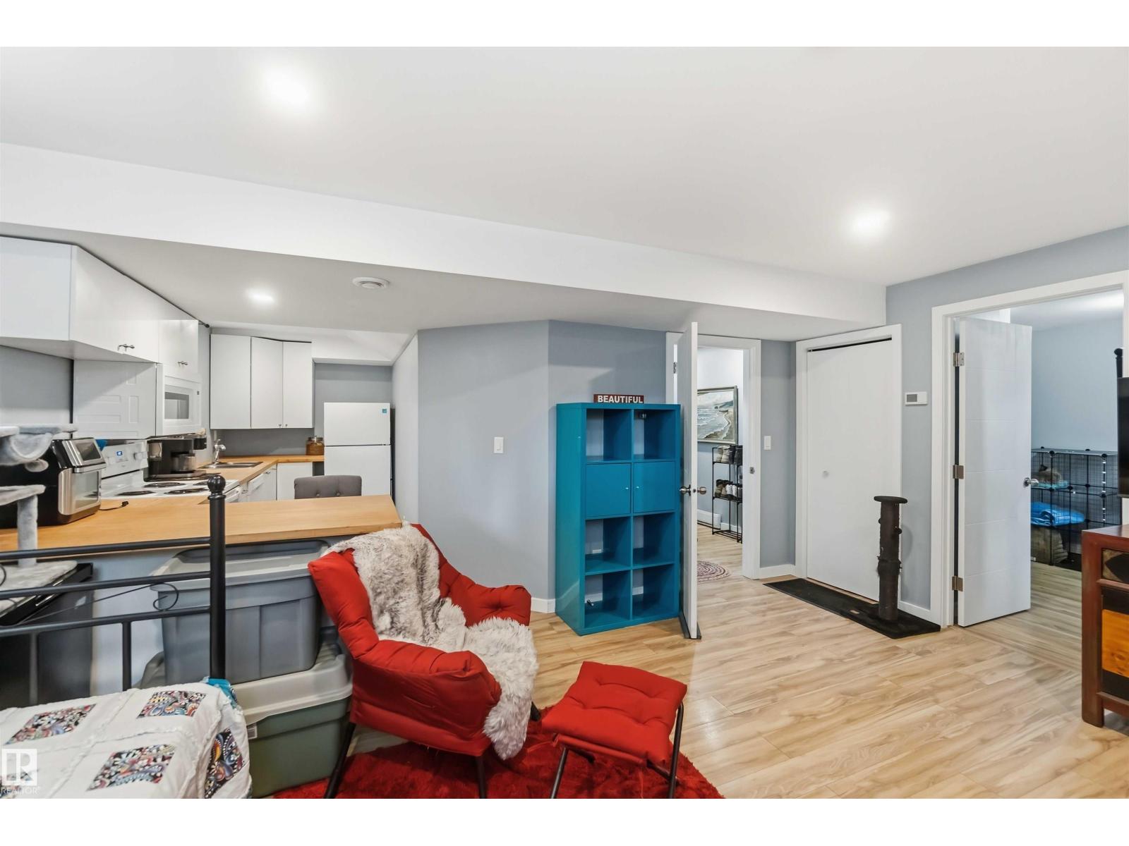 6036 106 ST NW - 43