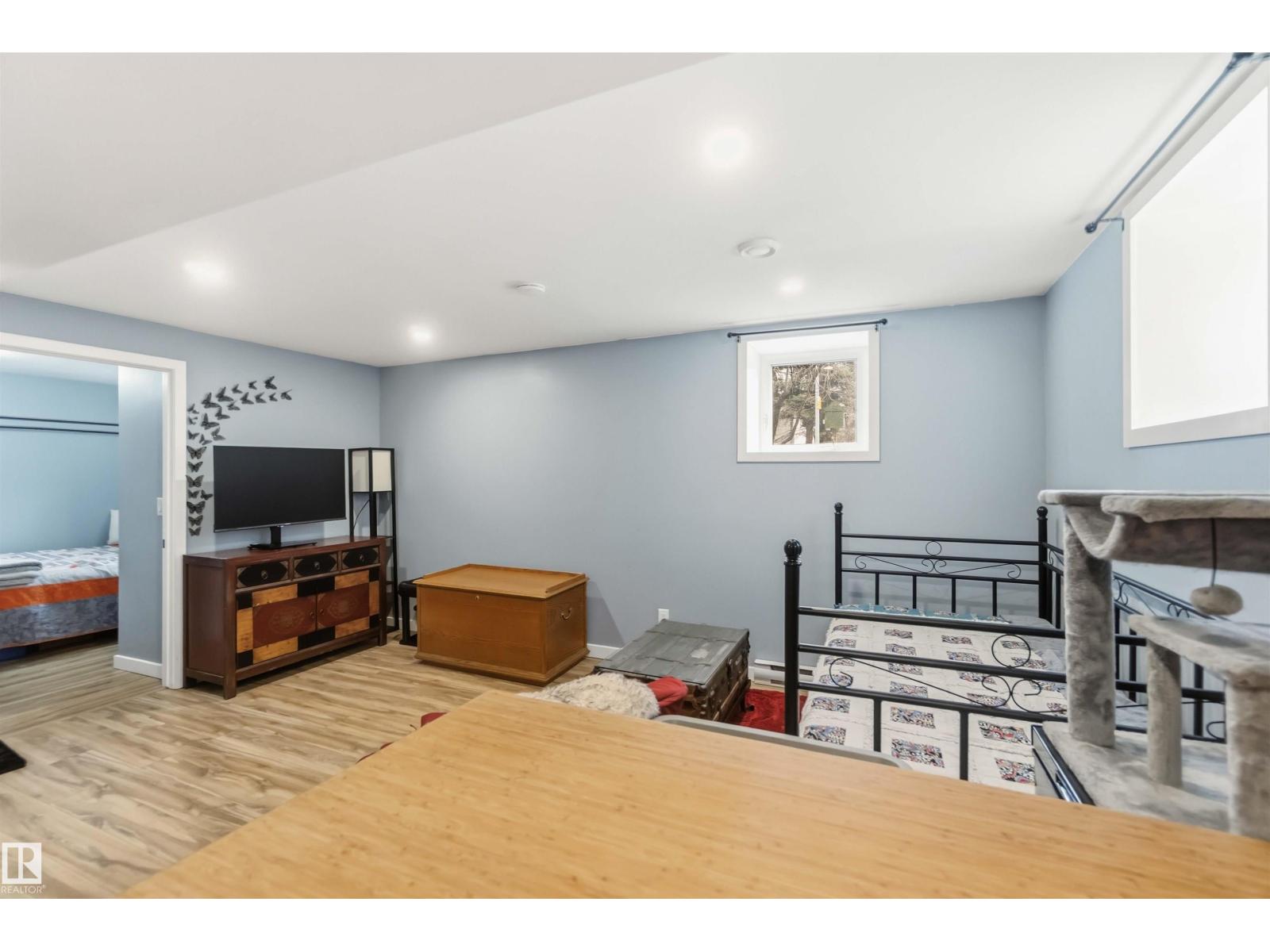 6036 106 ST NW - 44