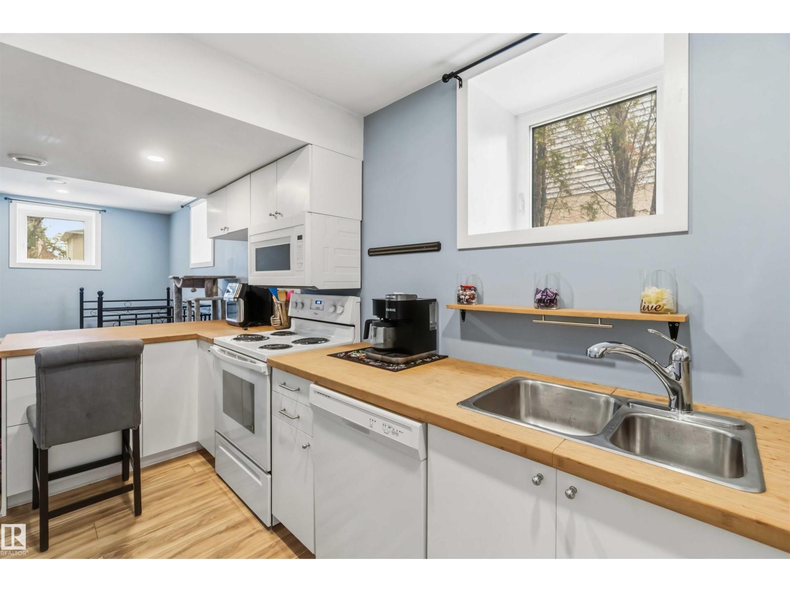 6036 106 ST NW - 46