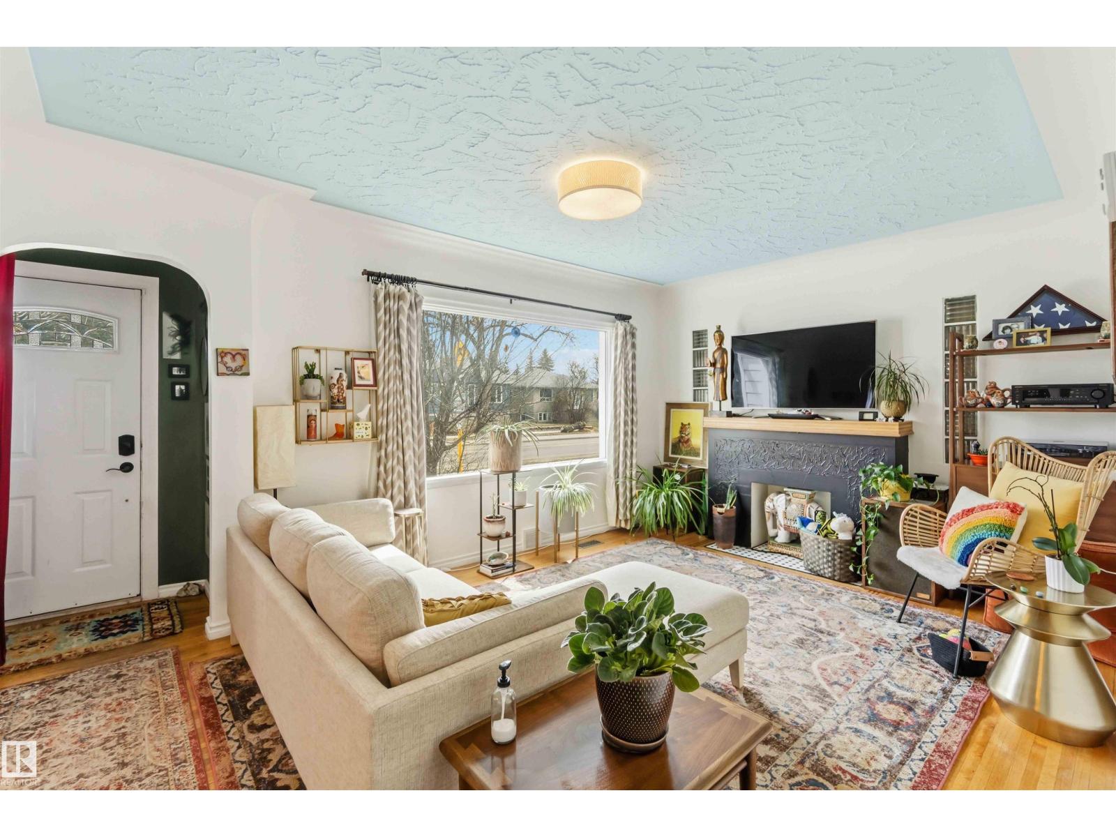 6036 106 ST NW - 5
