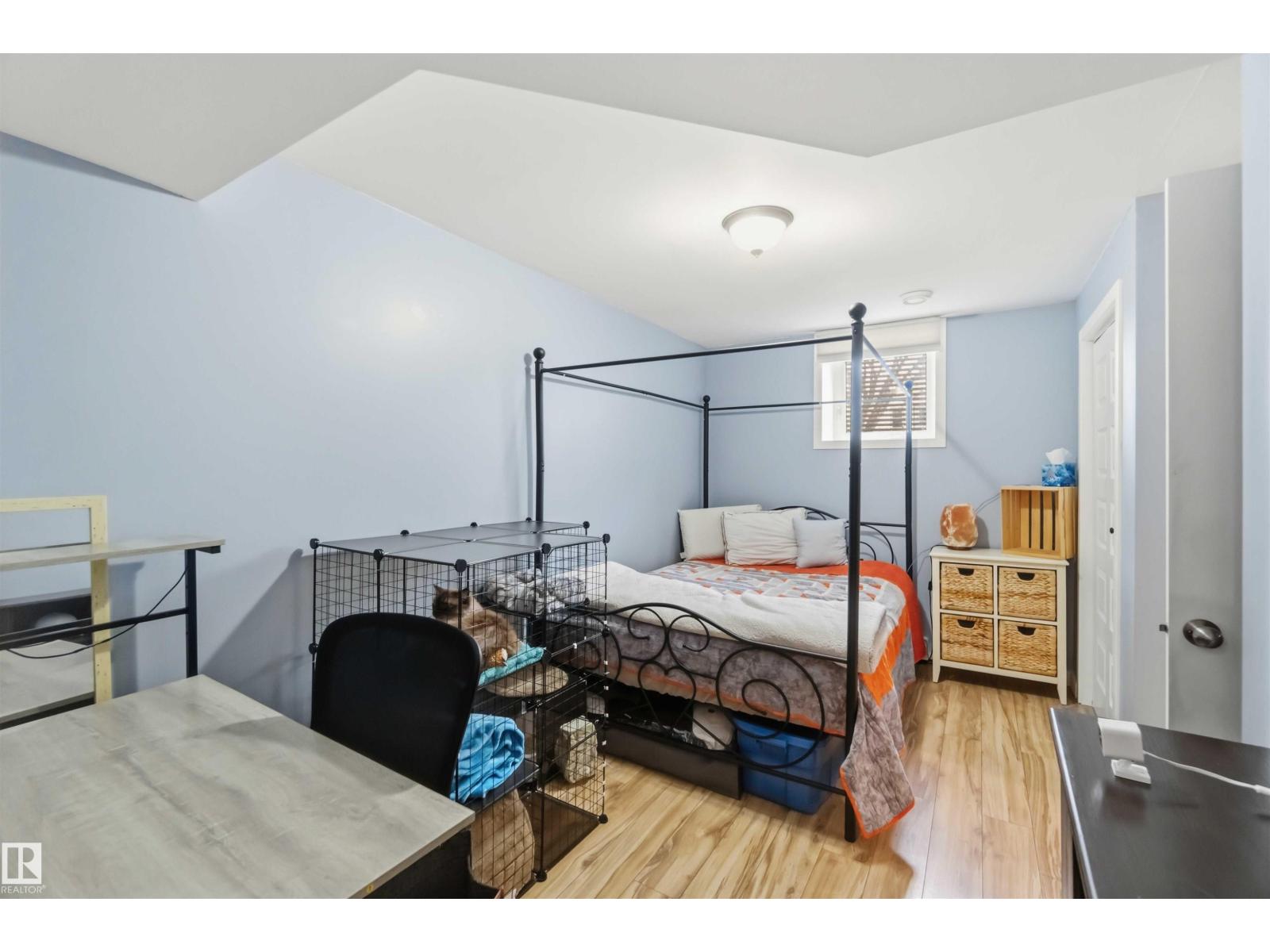 6036 106 ST NW - 50