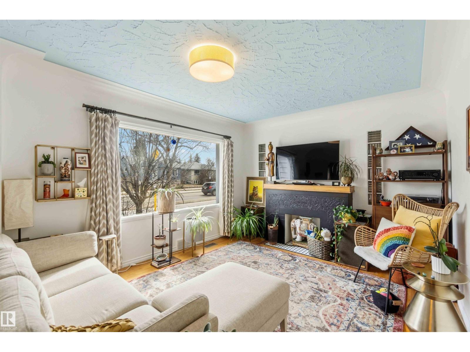 6036 106 ST NW - 6