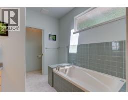 10164 Youbou Rd, Youbou, BC V0R3E1 Photo 19