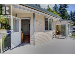 Ensuite - 10164 Youbou Rd, Youbou, BC V0R3E1 Photo 7