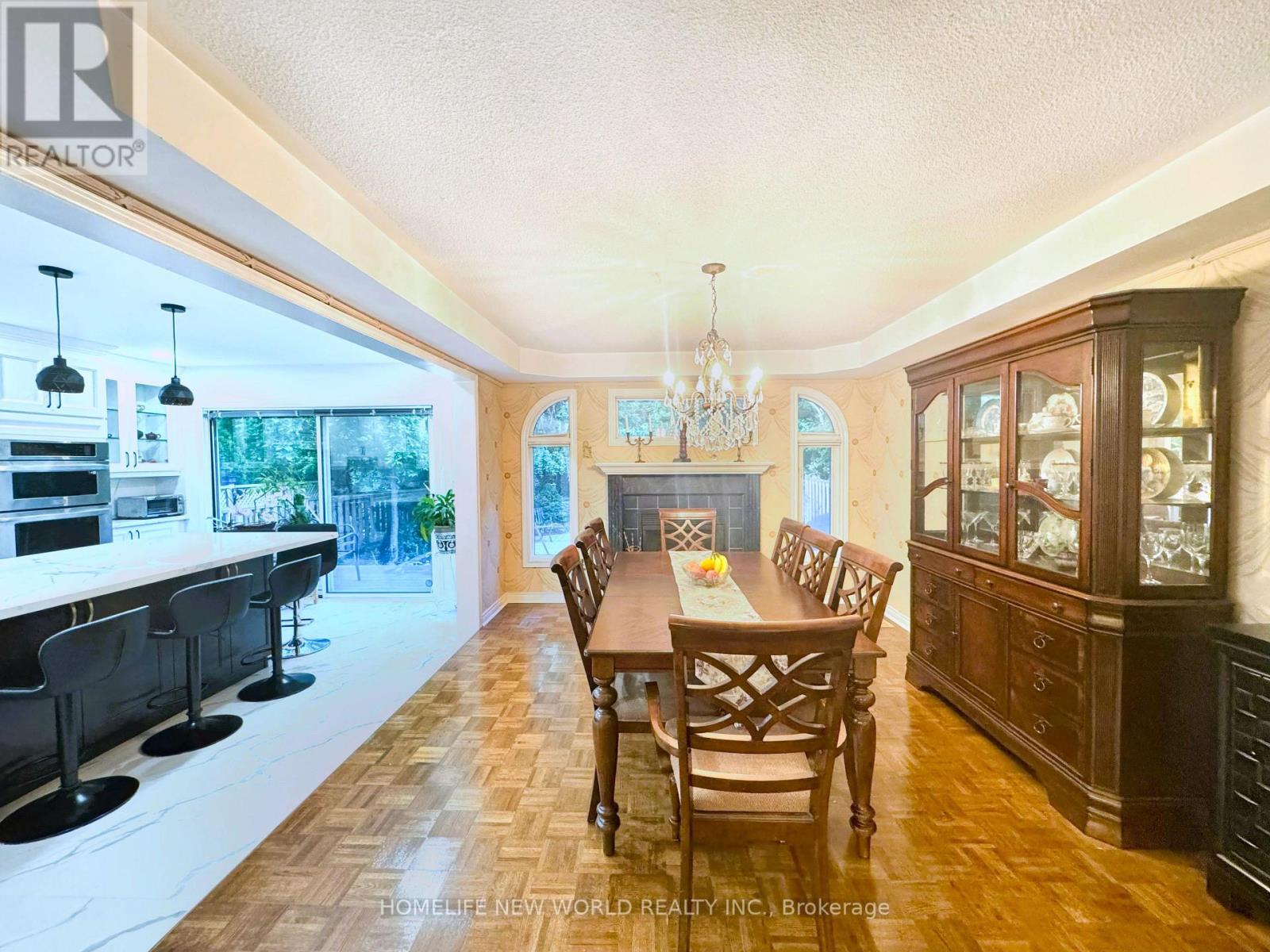 2326 YORKTOWN CIRCLE - 12
