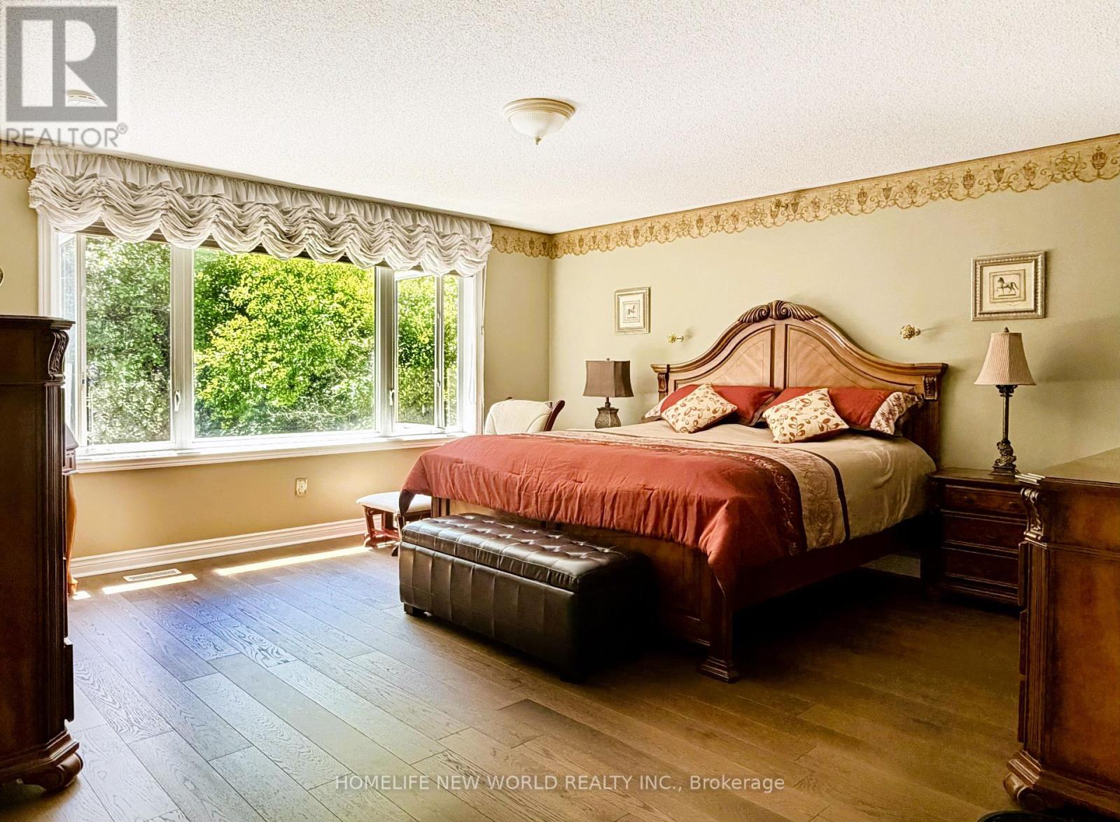 2326 YORKTOWN CIRCLE - 18