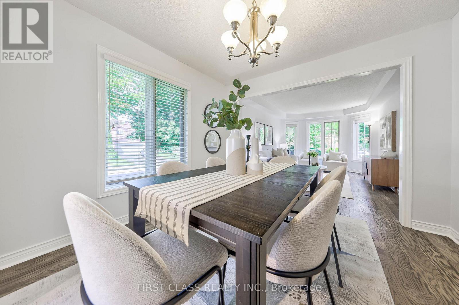 2511 LINWOOD STREET - 13