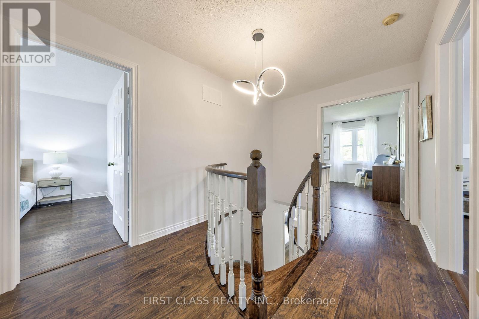 2511 LINWOOD STREET - 28