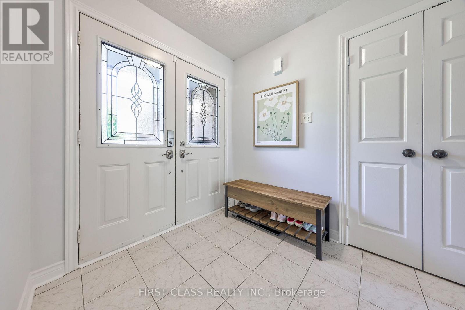 2511 LINWOOD STREET - 4