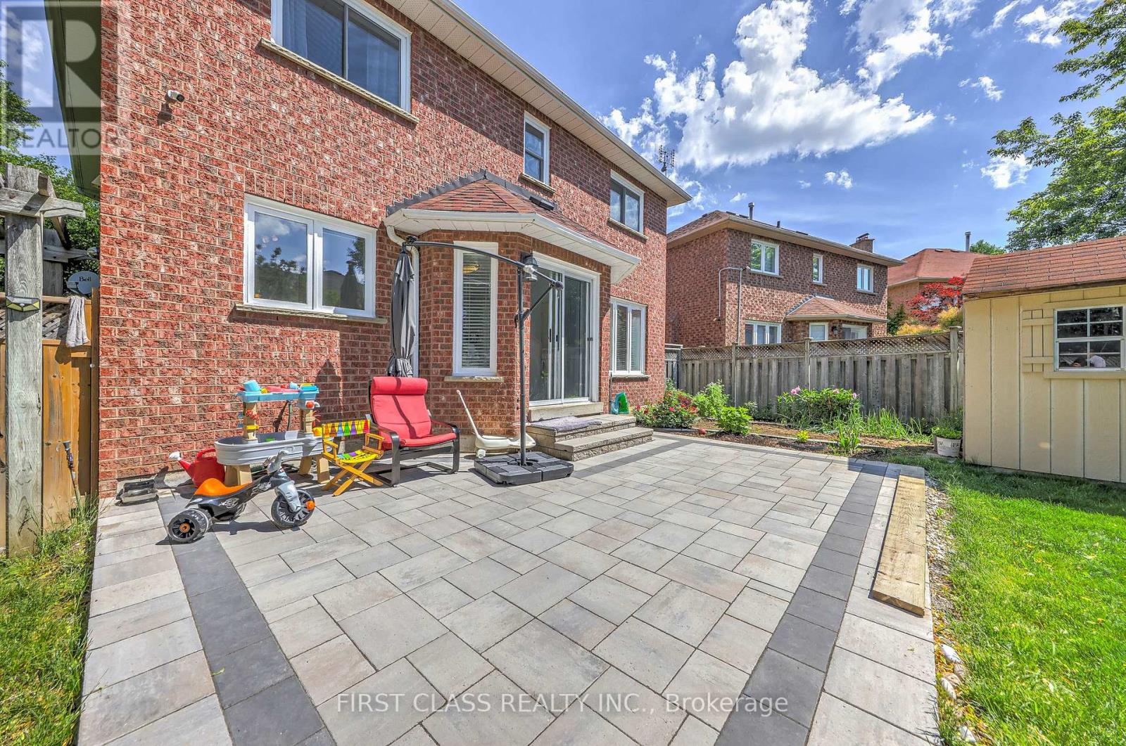 2511 LINWOOD STREET - 46