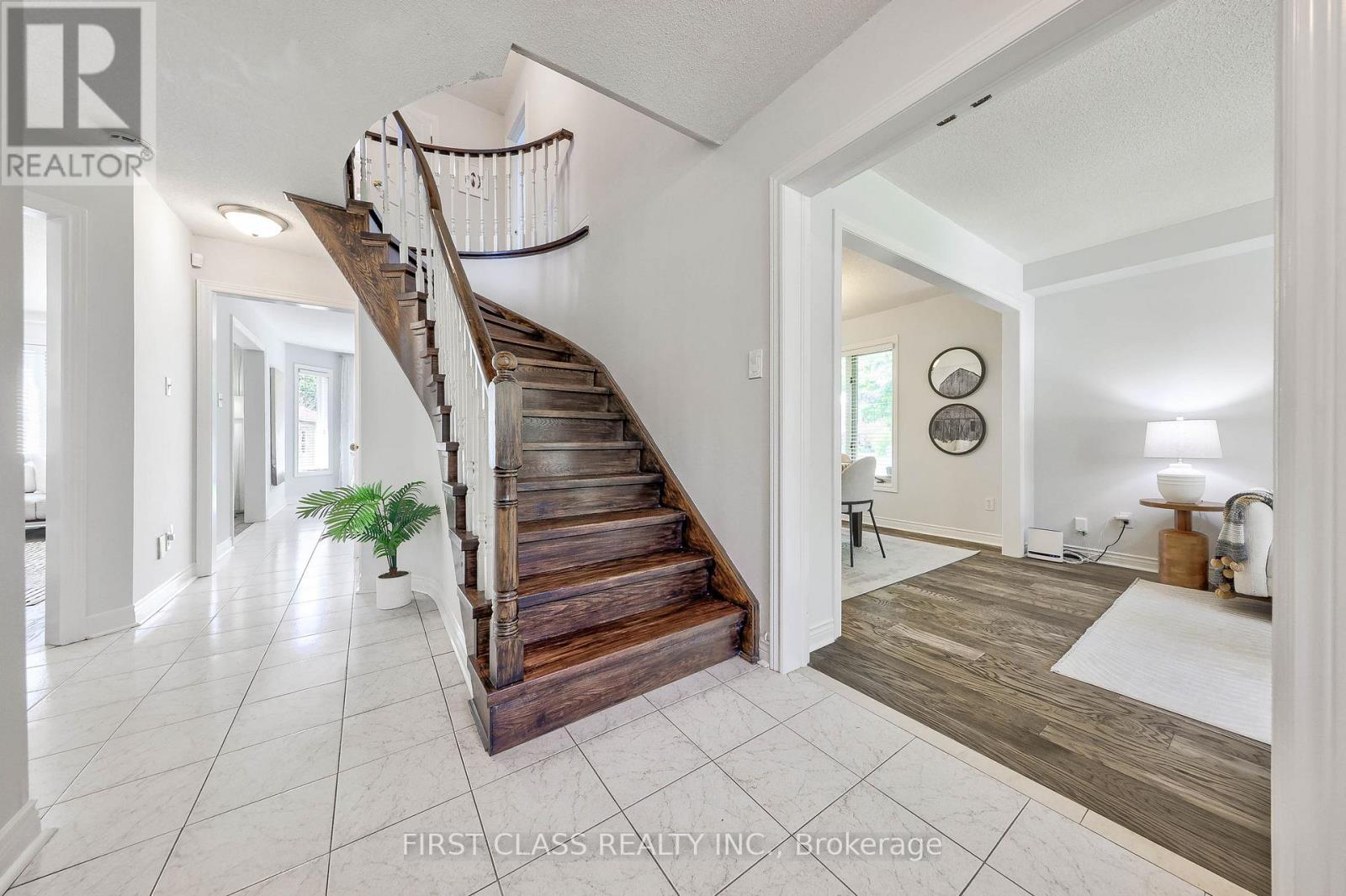 2511 LINWOOD STREET - 5