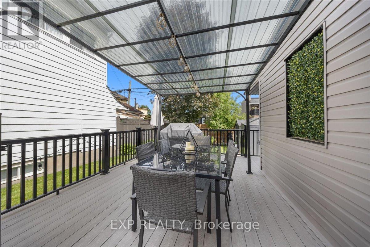 185 DESCHAMPS AVENUE - 27