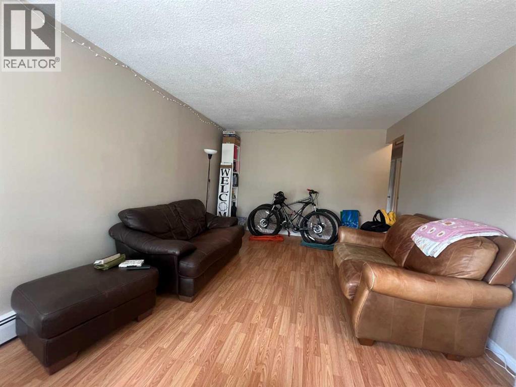 #12 414 41 Street - 12