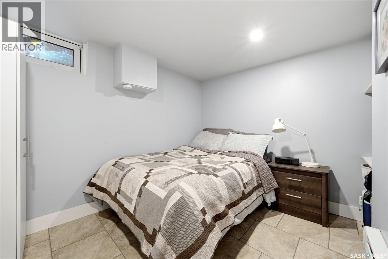 2950 Retallack STREET - 22