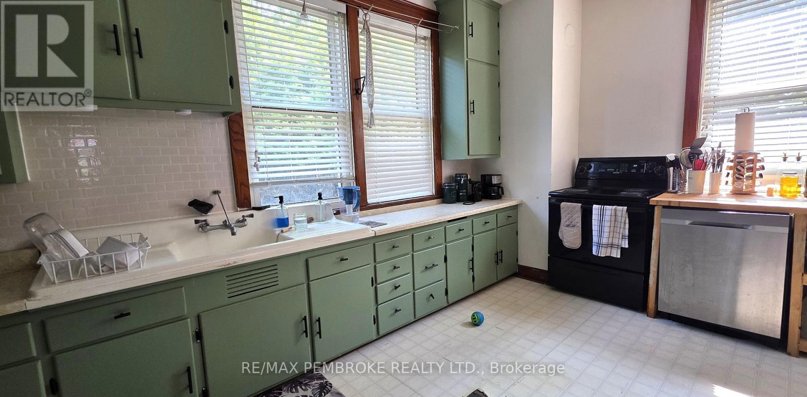 33 DORAN ROAD - 12