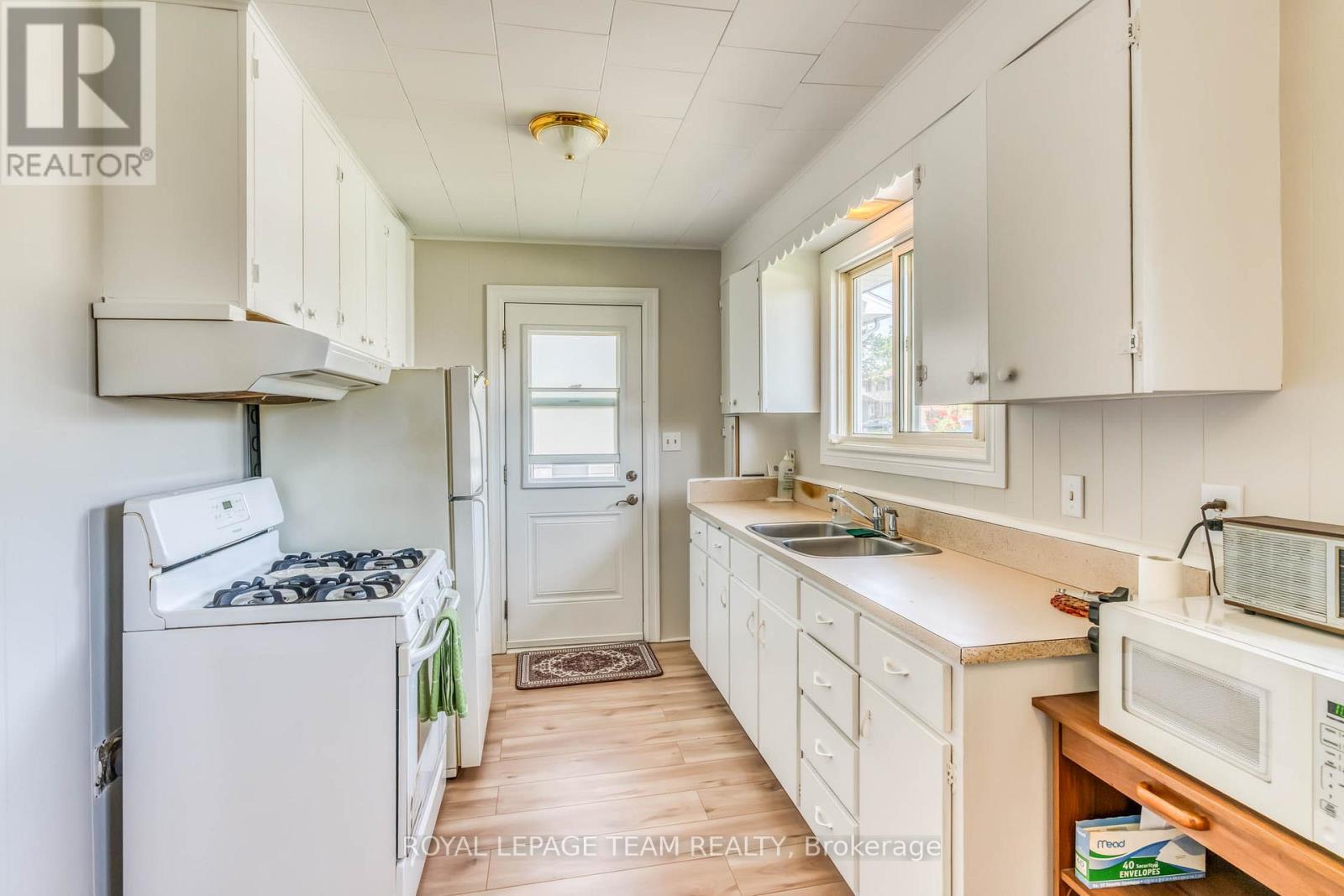 329 WYLIE STREET - 5