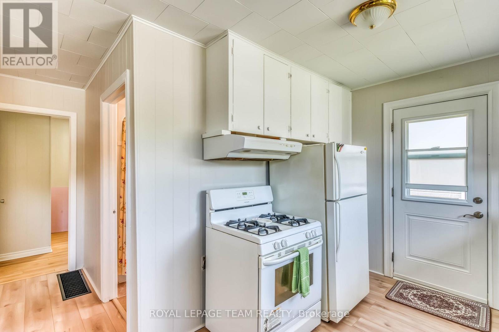 329 WYLIE STREET - 7