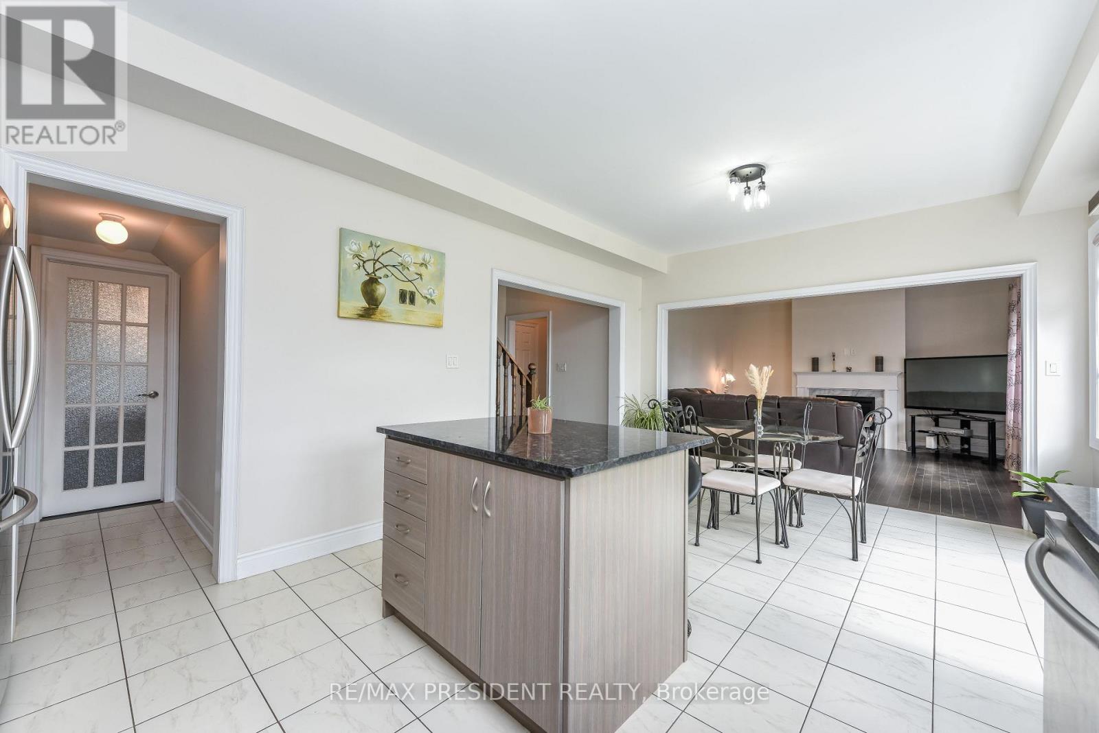 19 JAYPEAK ROAD - 10