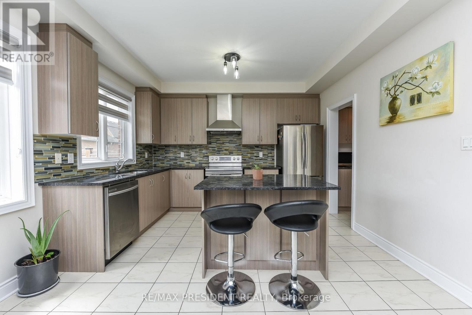 19 JAYPEAK ROAD - 8