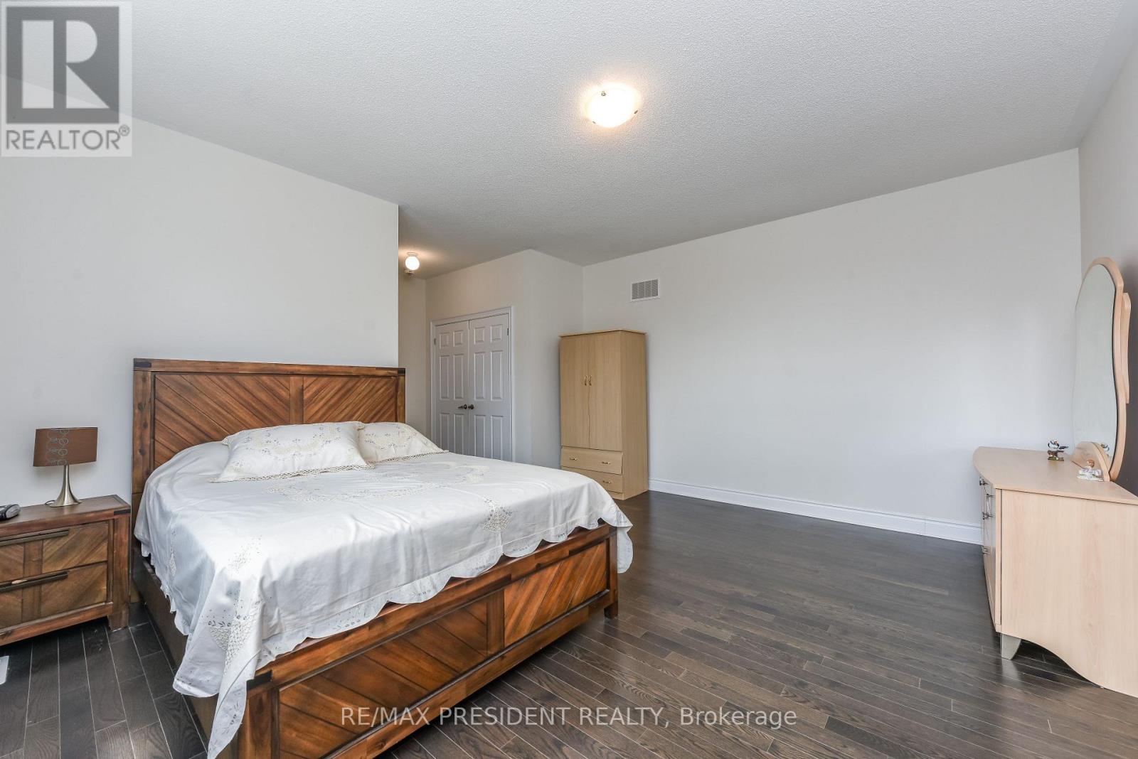 19 JAYPEAK ROAD - 28