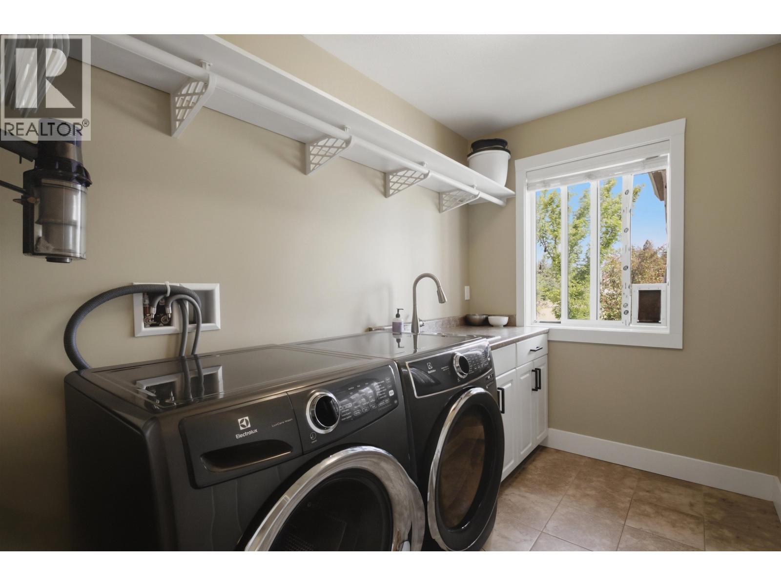 3136 PIGEON ROAD - 21