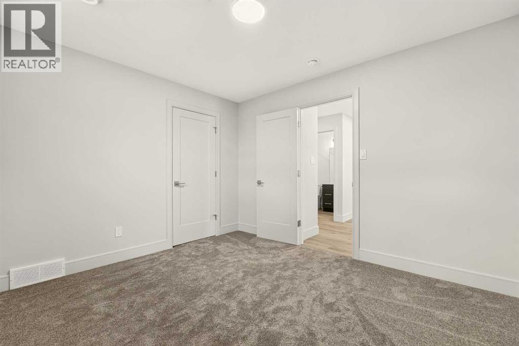 94 Miners Road W — photo 44
