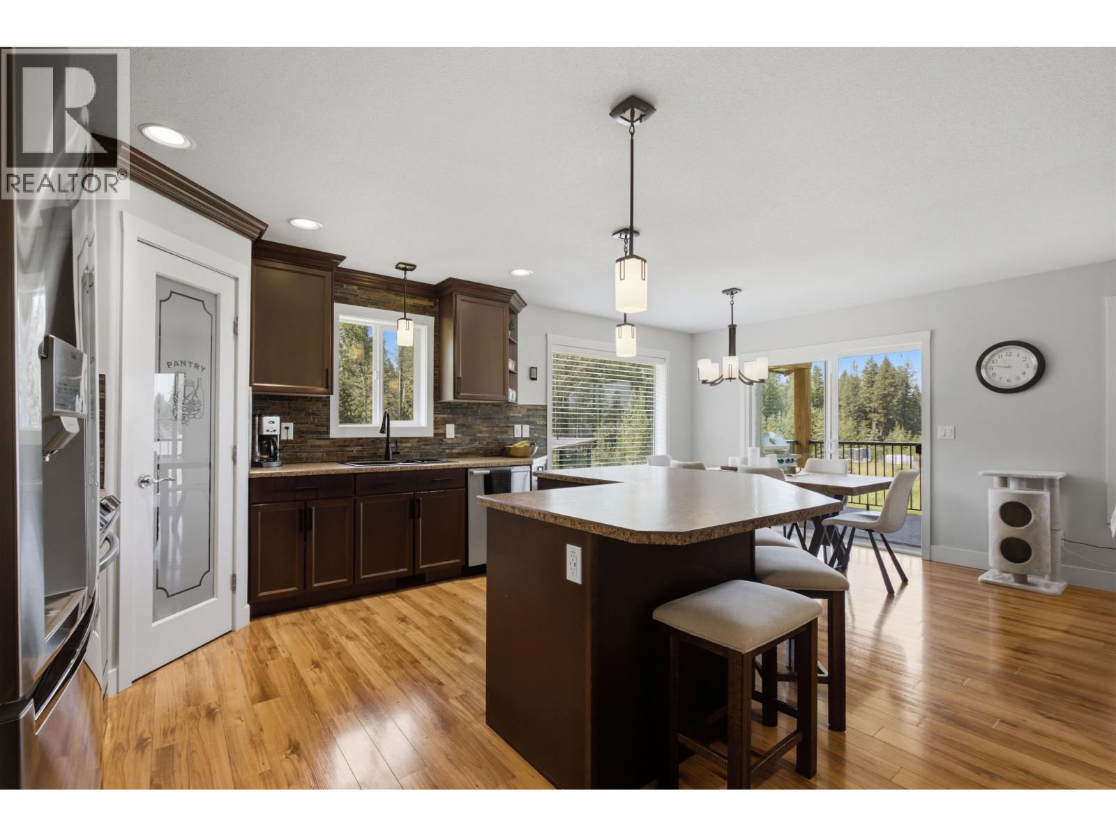 3136 PIGEON ROAD - 6