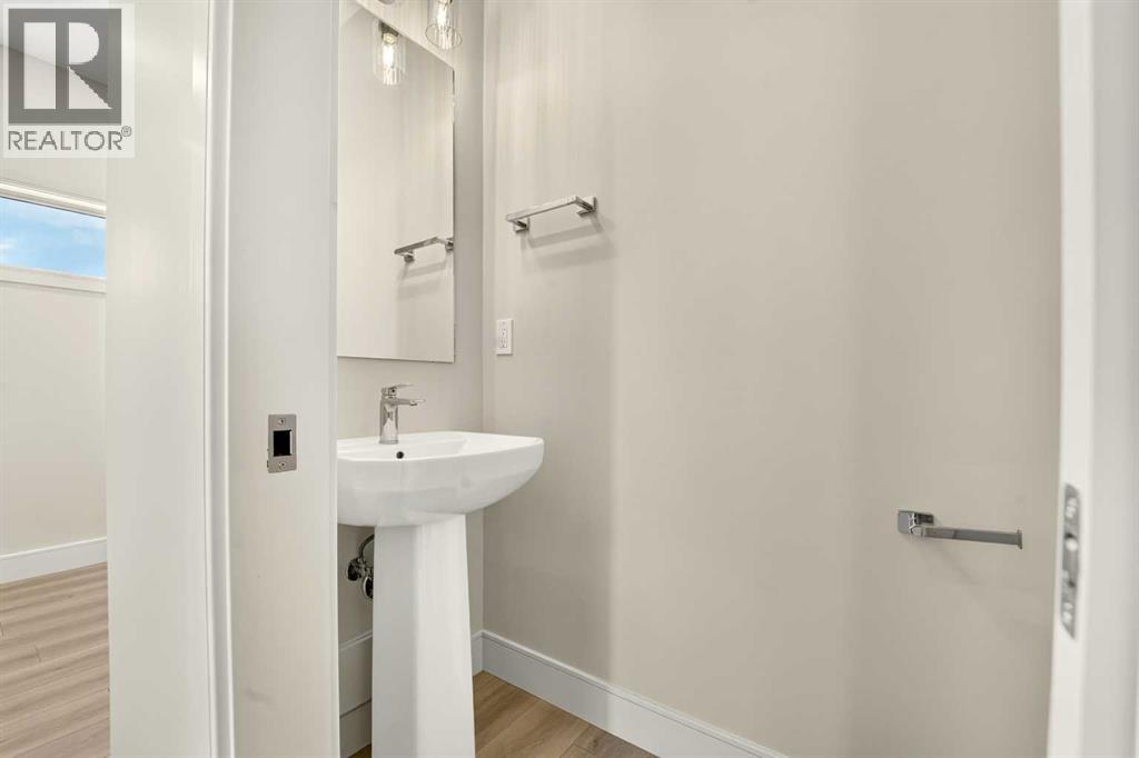 94 Miners Road W — photo 20