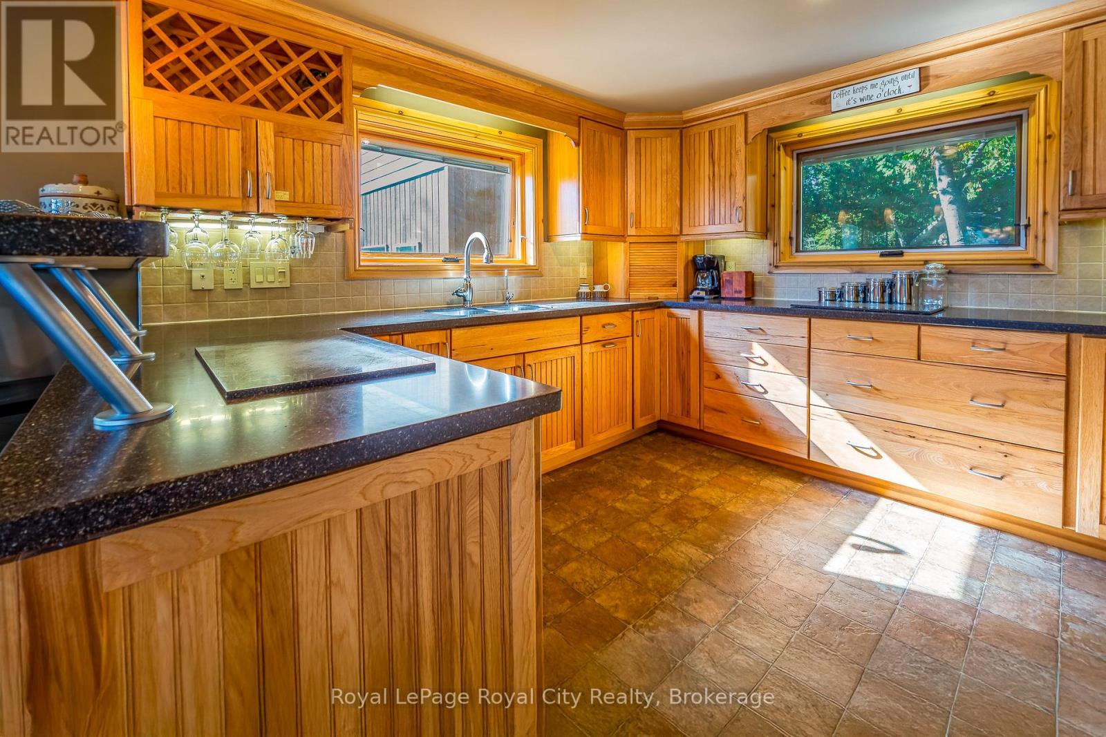 584 WARNER BAY ROAD - 6