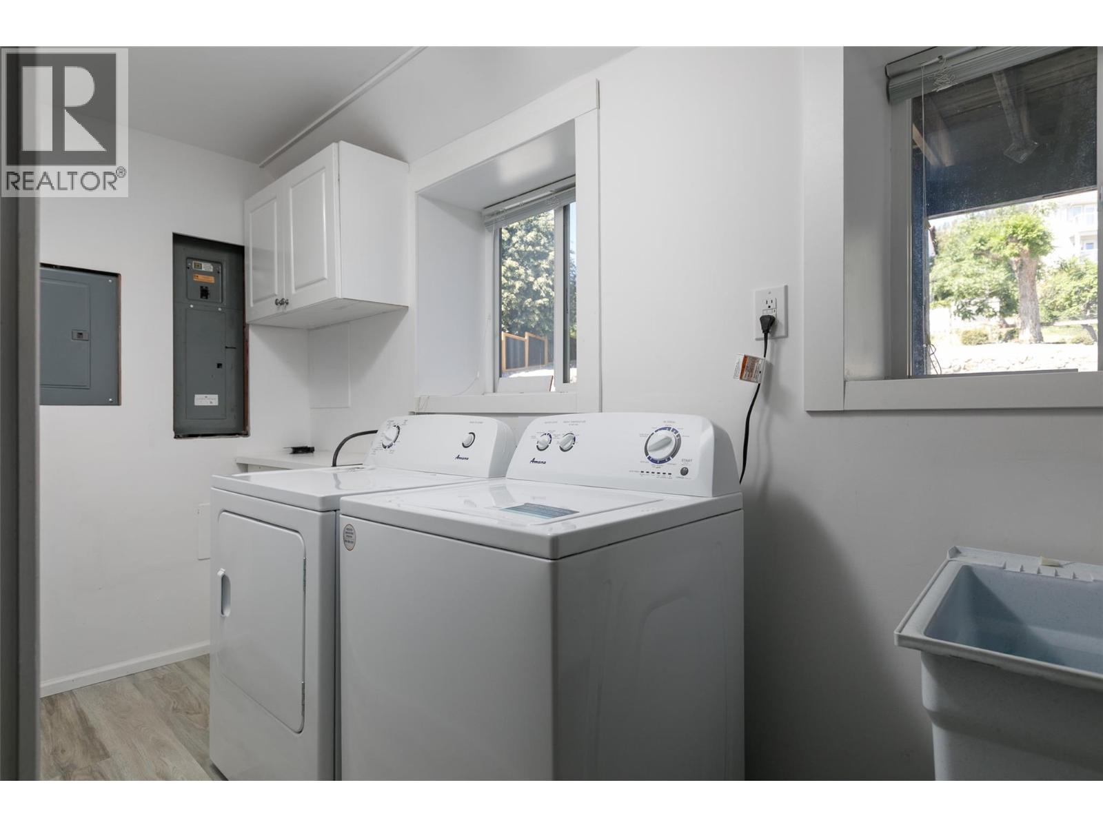 6076 Beatrice Road - 39