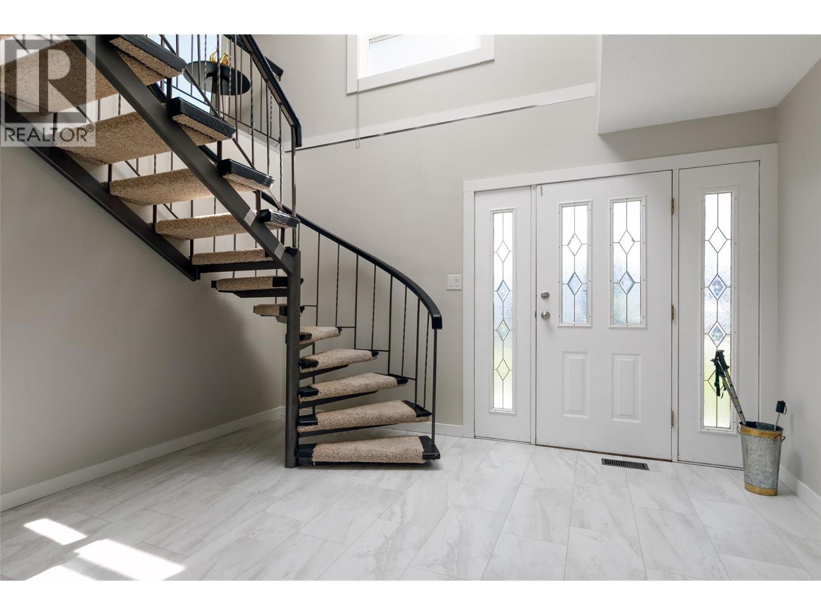 6076 Beatrice Road - 20