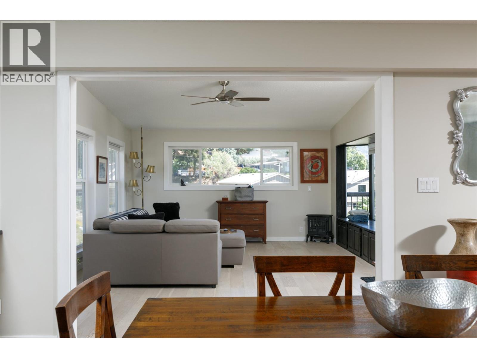 6076 Beatrice Road - 8