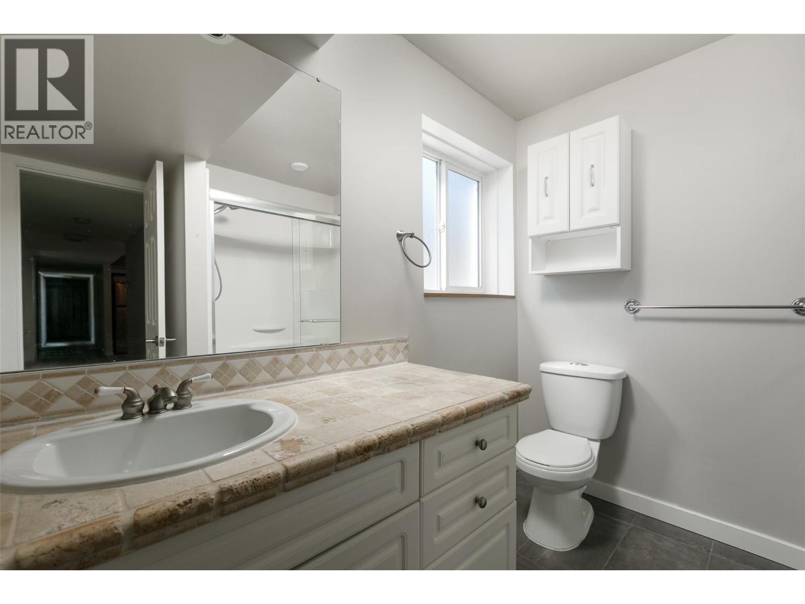  6076 Beatrice Road, Peachland