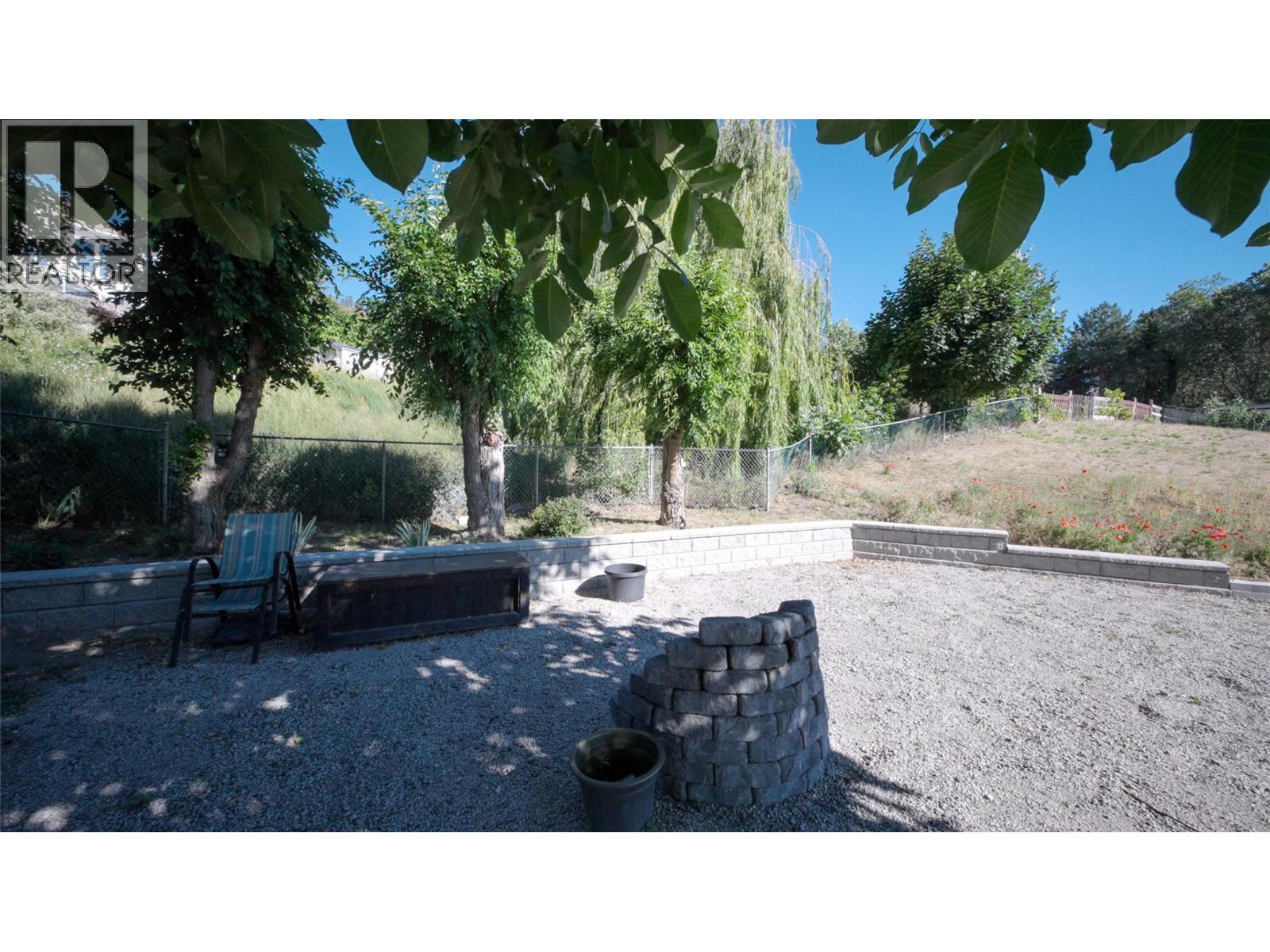 6076 Beatrice Road - 31