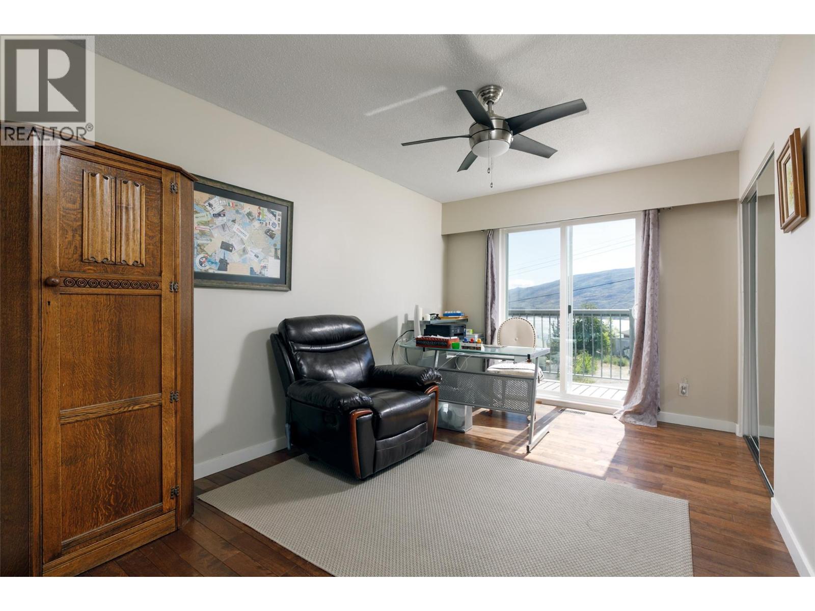 6076 Beatrice Road - 19