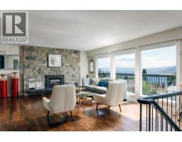 4pc Ensuite bath - 6076 Beatrice Road, Peachland, BC V0H1X0 Photo 11