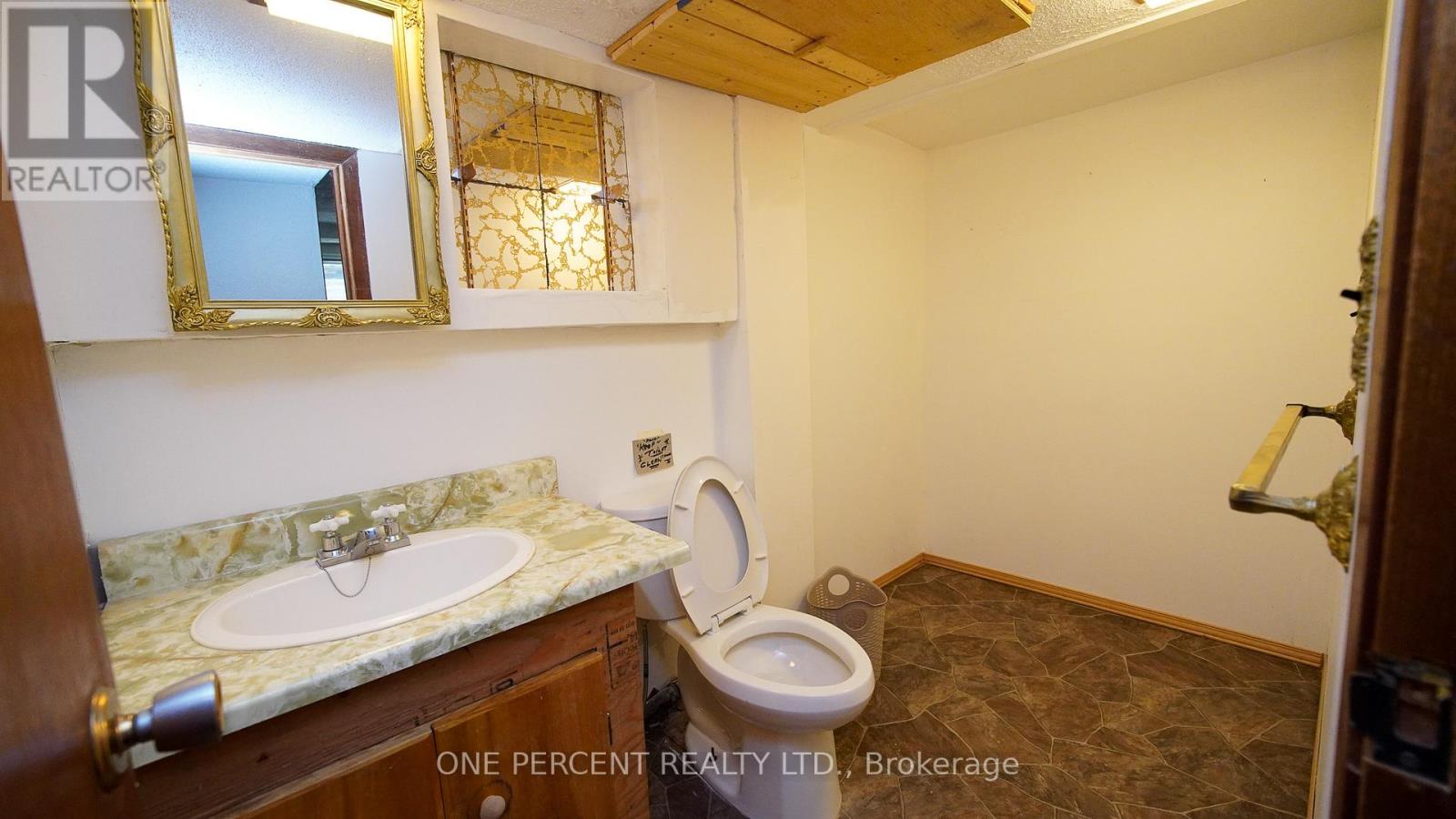 67 MURRIE STREET - 35
