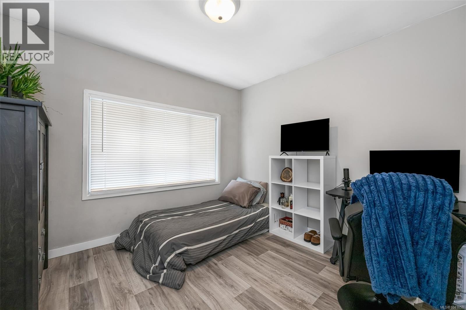 105 Cowichan Ave - 11