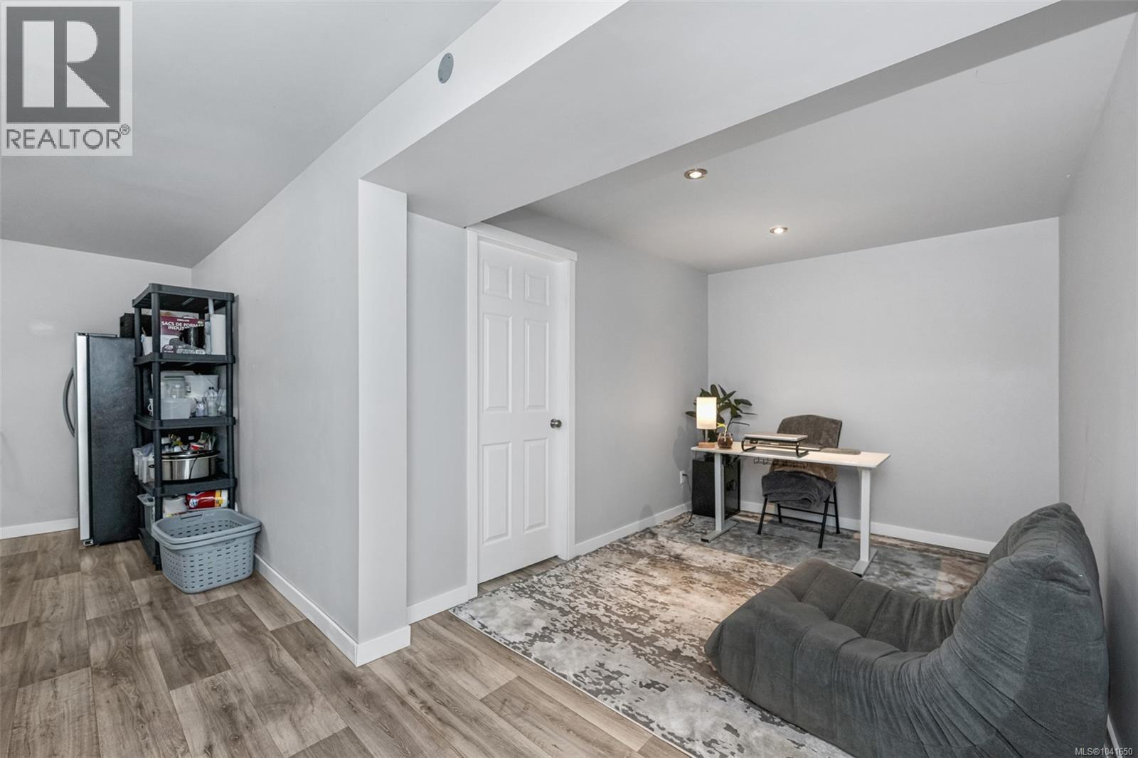 105 Cowichan Ave - 17
