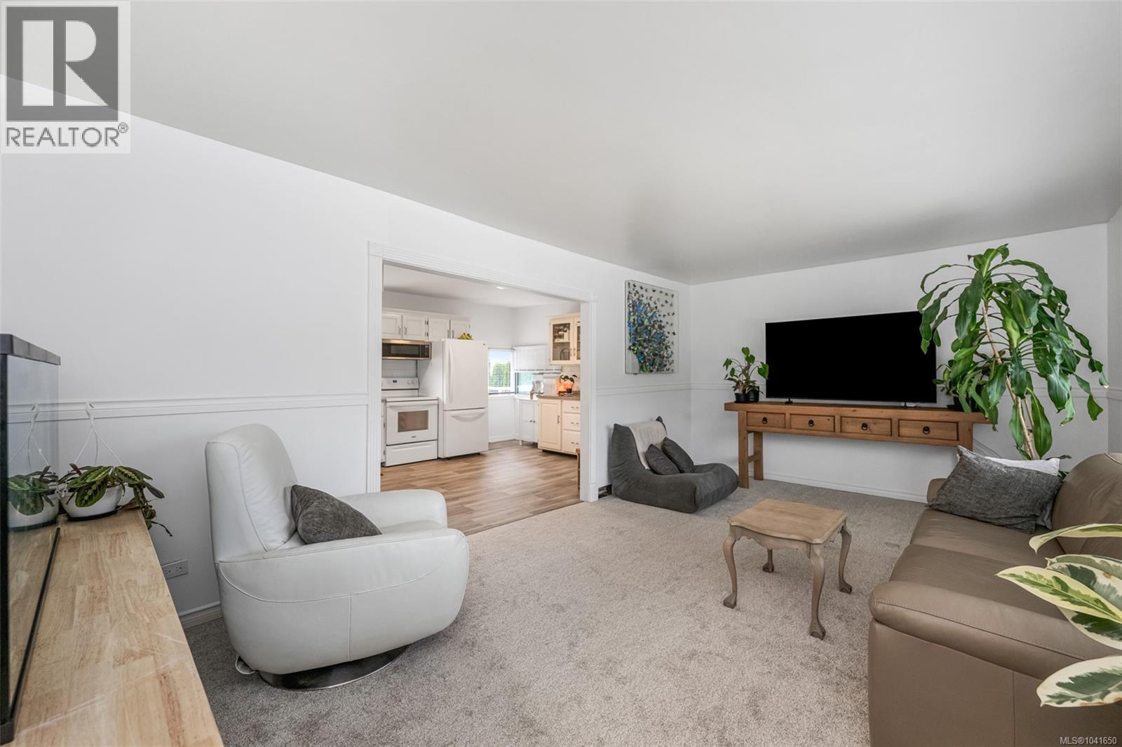 105 Cowichan Ave - 4
