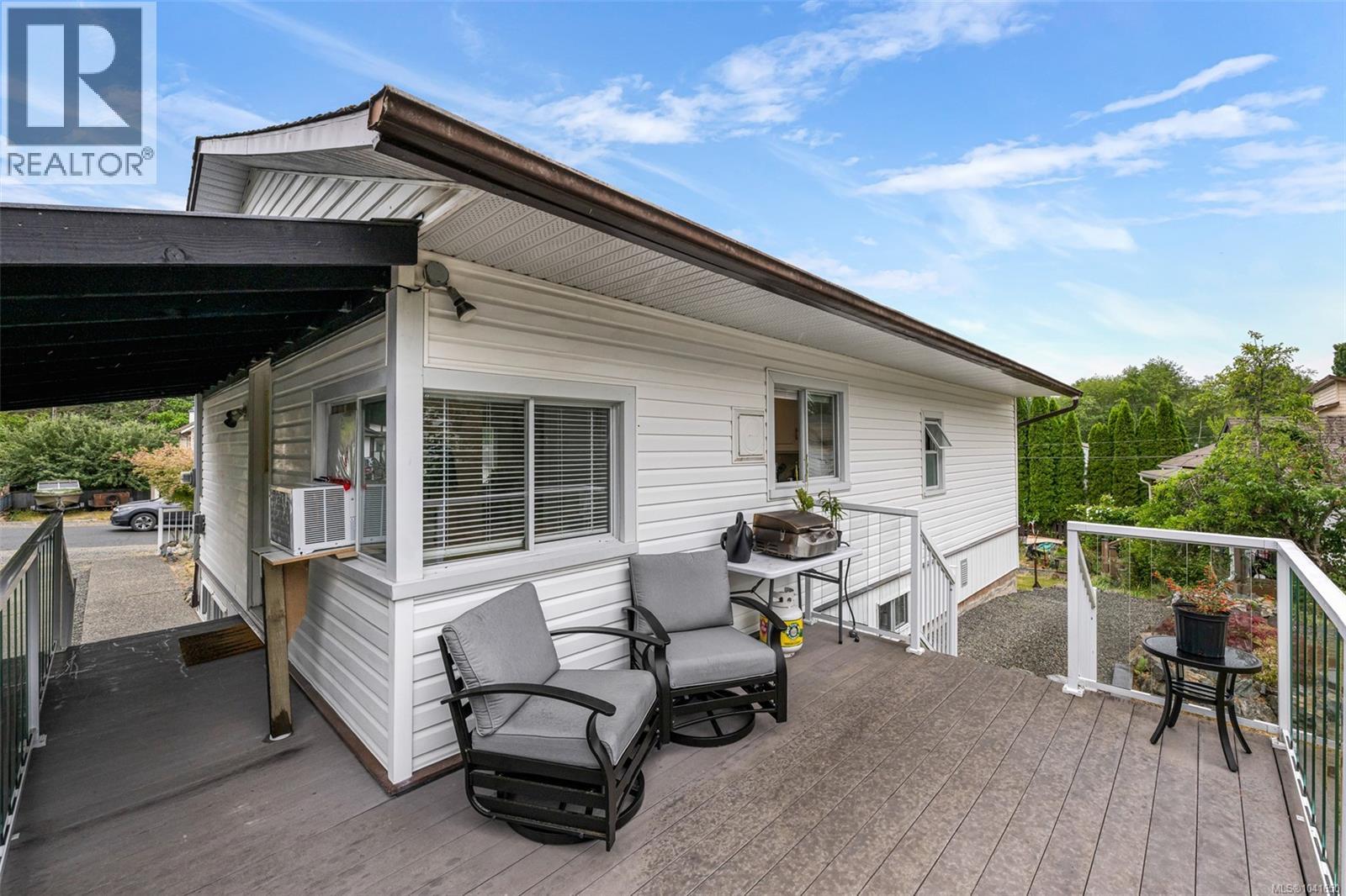 105 Cowichan Ave - 25