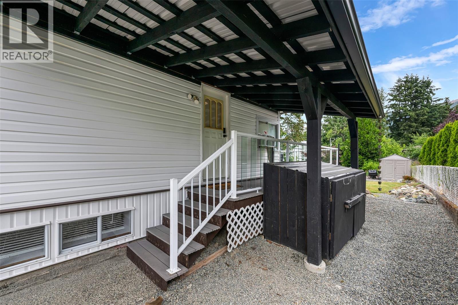 105 Cowichan Ave - 24